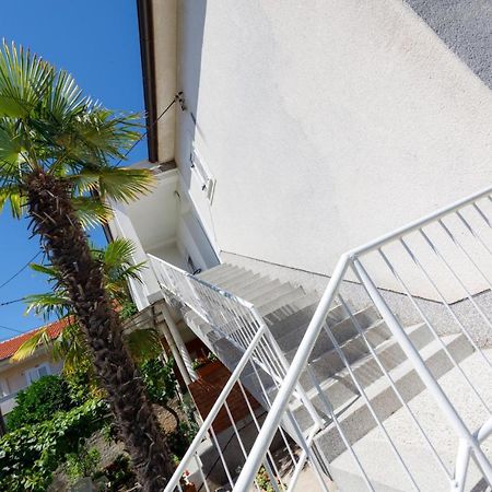 Apartman Laura Krk Town Extérieur photo