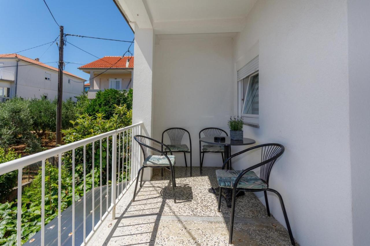 Apartman Laura Krk Town Extérieur photo